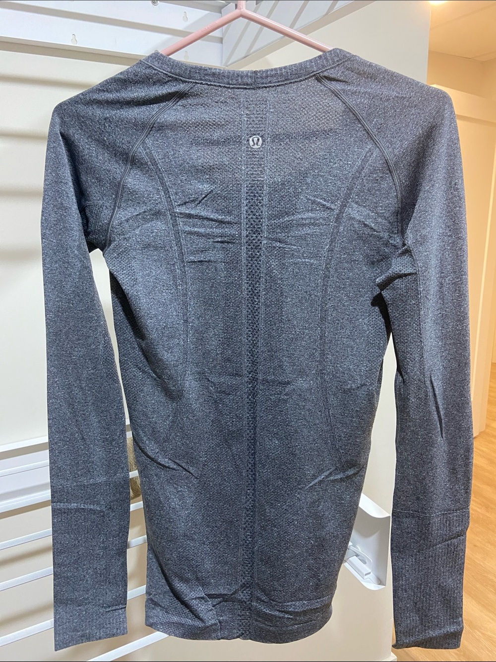 lululemon athletica Long Sleeve